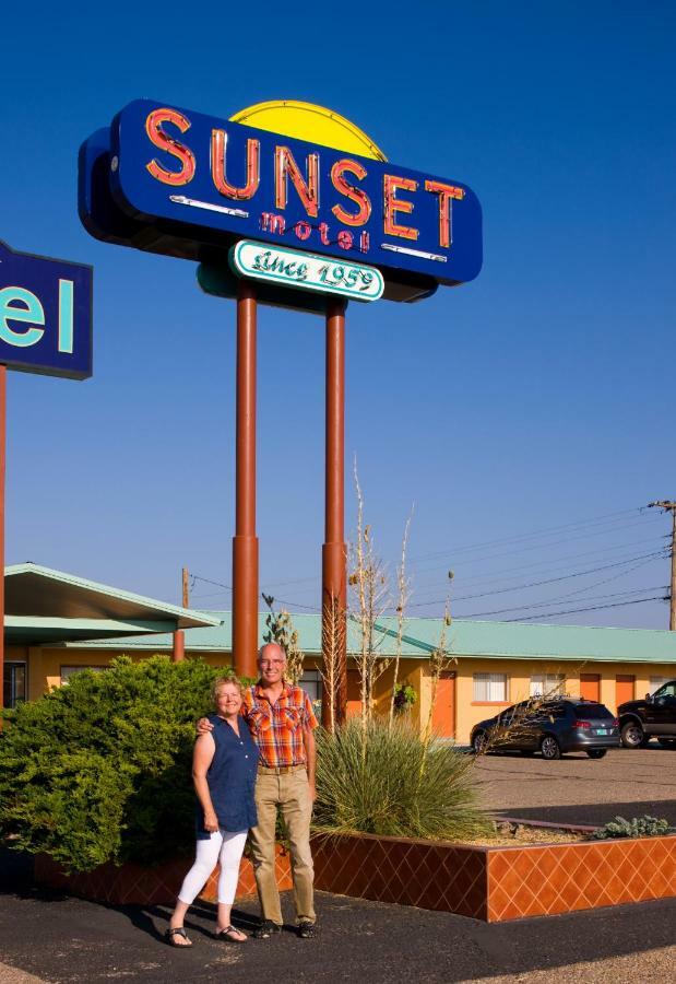 Sunset Motel Moriarty エクステリア 写真
